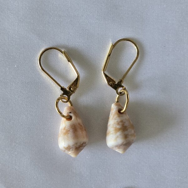 earring-20a עגיל צדף 20a