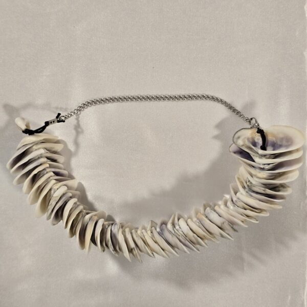 shell-necklace-c64 שרשרת צדפים C64